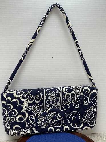 Vera bradley knot - vera,